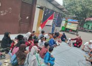 Ikatan wartawan online Indonesia DPD Kota Bekasi Berbagi Takjil dan Santunan Kepada Anak Yatim