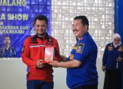 Panji Petualang Latih Damkar Kota Bekasi Cara Tangani Ular