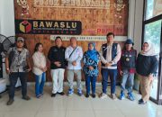 Menjalin Sinergitas Pemberitaan Berimbang, Ketua IWO Indonesia DPD Kota Bekasi Audensi dengan Bawaslu