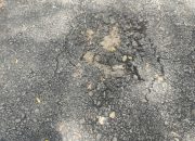 Pembangunan Hotmix Jalan di Desa Biyawak Jatitujuh Diduga Proyek Siluman dan Dikerjakan Asal-Asalan, Ditekan Gembos!!