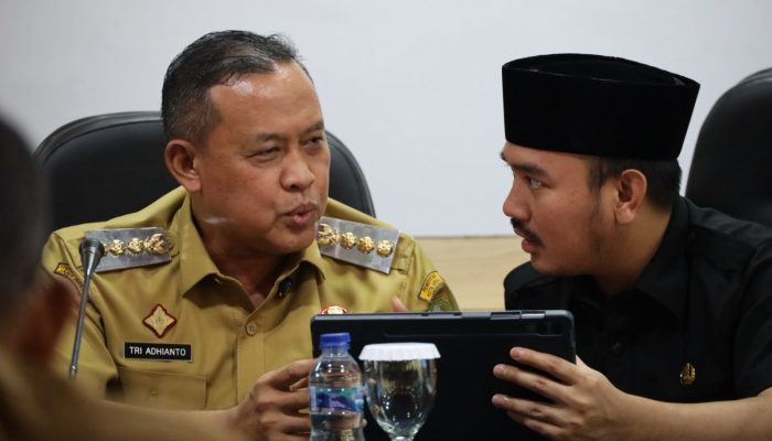Wali Kota dan Bupati Bekasi Matangkan Rencana Tukar Guling Mengenai Penyerahan Aset dan Layanan Perumda.