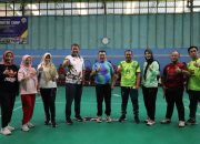 Wawali Harris Bobihoe Tampil Memukau Di Turnamen Bulu Tangkis se Mustika Jaya