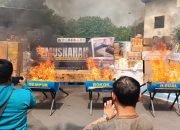 BEA CUKAI BEKASI BERHASIL MUSNAHKAN LEBIH DARI 5,5 JUTA BATANG ROKOK MIRAS DAN BARANG ILEGAL LAINNYA SENILAI Rp 7,8 MILIAR