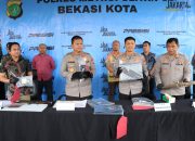Polres Metro Bekasi Kota Ringkus Pencuri Spesialis ‘Rumsong’ dan 4 Penadah di Jatiasih